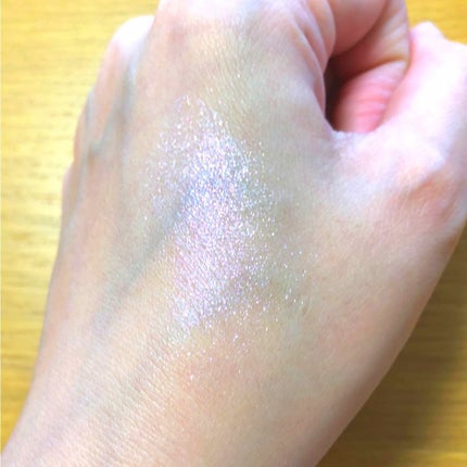 ダズルシャドウ シャイン デライト/M・A・C/単色アイシャドウを使ったクチコミ(2枚目)