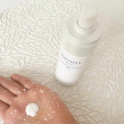 インフィニティ イノベイティブ ブライト エマルジョン XXのクチコミ「 パールのようにふっくらと満たされた肌へみちびくという、薬用美白乳液です。
コウジ酸と、アラ.....」(3枚目)