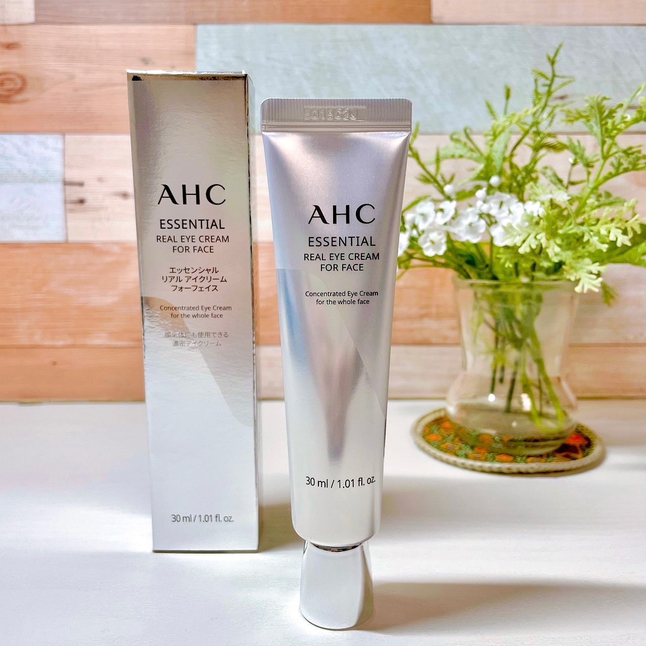 エッセンシャル リアル アイクリーム フォーフェイス/AHC/アイケア・アイクリームを使ったクチコミ（1枚目）