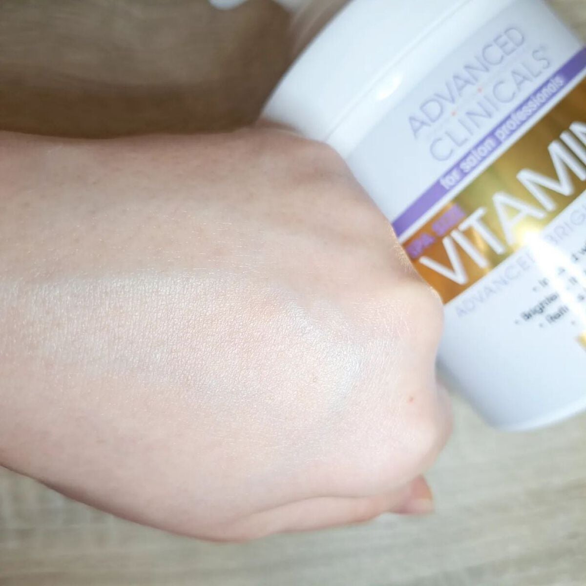 アドバンスドクリニカルビタミンC ブライトニング クリーム/ADVANCED CLINICALS/ボディクリームを使ったクチコミ(4枚目)