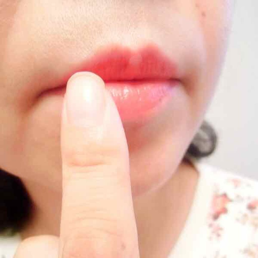 リップ ジェル マジック/コーセーコスメニエンス/リップグロスを使ったクチコミ（3枚目）