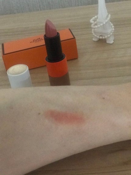 〈ルージュ・エルメス〉 ルージュ ア レーヴル サティネ ベージュ・エブルイ(リミテッドエディション)/エルメス/口紅の画像