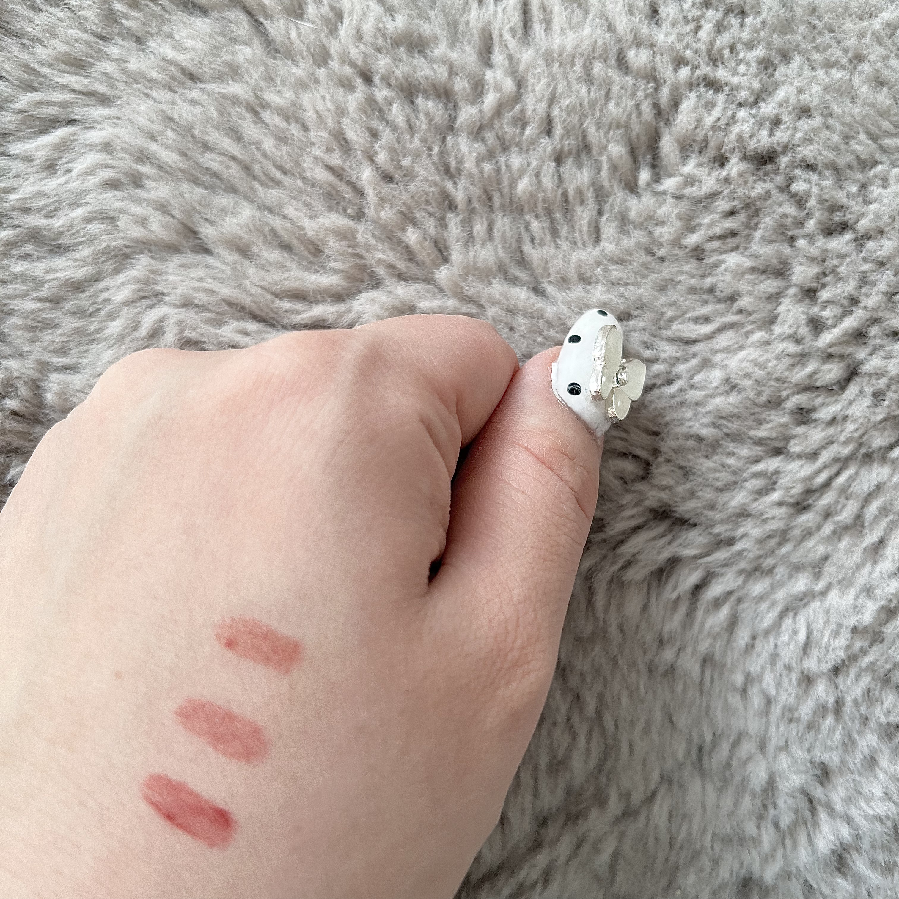 デューイフィルムティント/CipiCipi/リップティントを使ったクチコミ（3枚目）