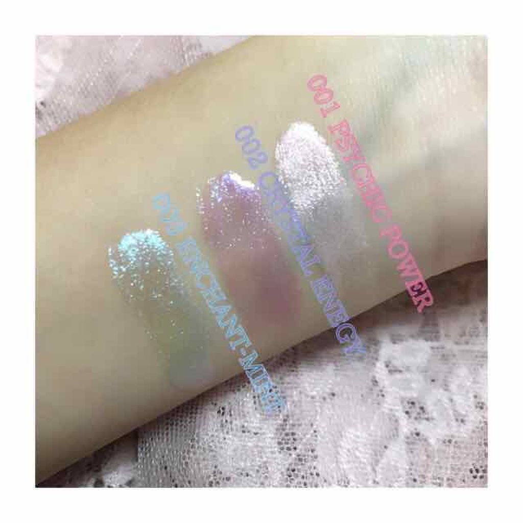 REVLON リップ グロウ ジェリーのクチコミ「.
💄レブロン　レブロン リップ グロウ ジェリー
全色スウォッチレビュー✨
.
▼商品説明▼.....」（3枚目）