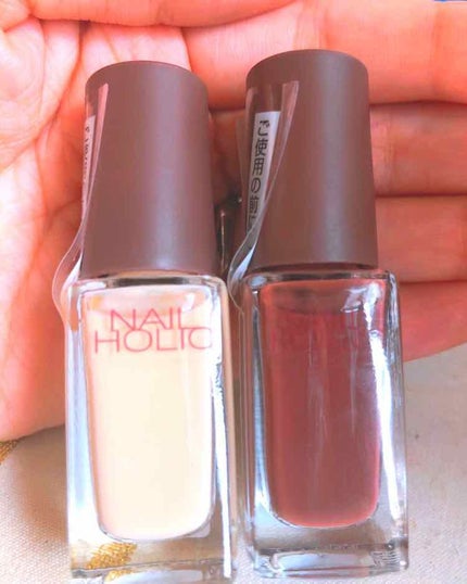 ネイルホリック リミテッドカラー Sweets Holic YE562/ネイルホリック/マニキュアを使ったクチコミ(1枚目)