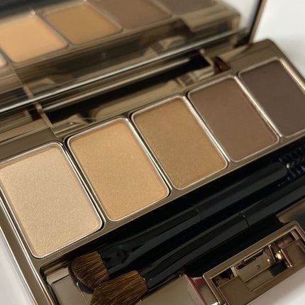 LUNASOL スタイリングアイゾーンコンパクトのクチコミ「LIPS様を通してLUNASOL様より頂きました。
発色が淡く、かといって着きが悪いわけでな.....」(1枚目)