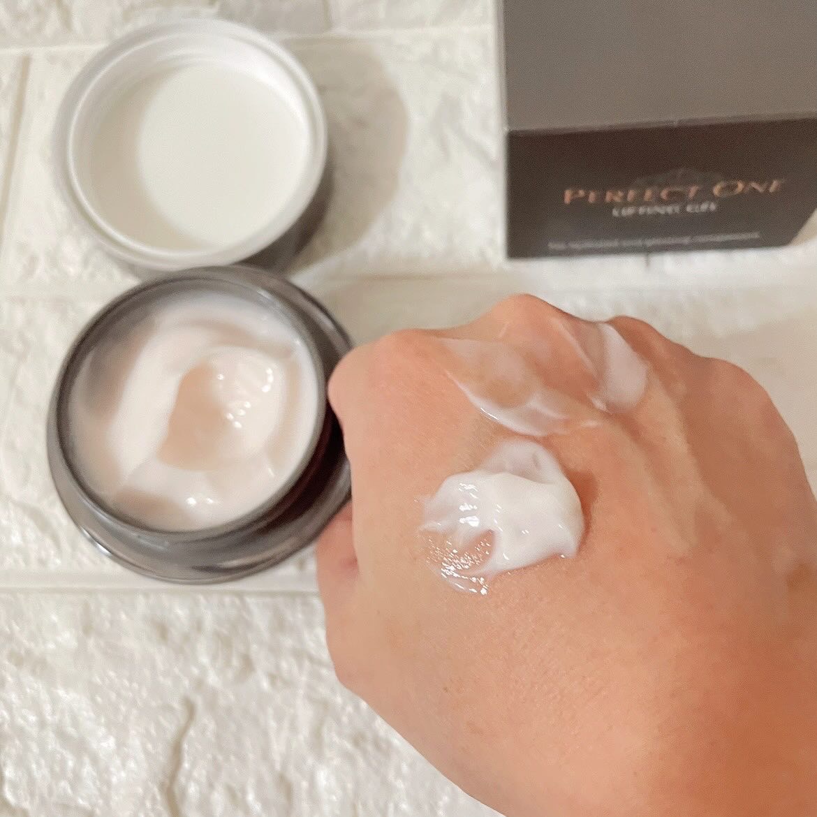 パーフェクトワン リフティングジェル/パーフェクトワン/オールインワン化粧品を使ったクチコミ（2枚目）