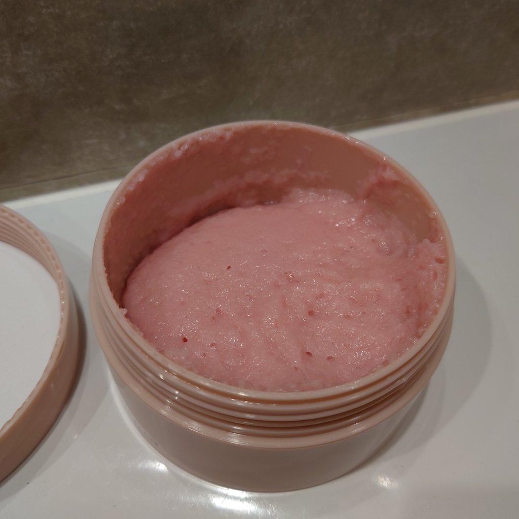 Q+Me スウィート ボム タラソ スクラブ/AGARISM/バスト・ヒップケアを使ったクチコミ（3枚目）