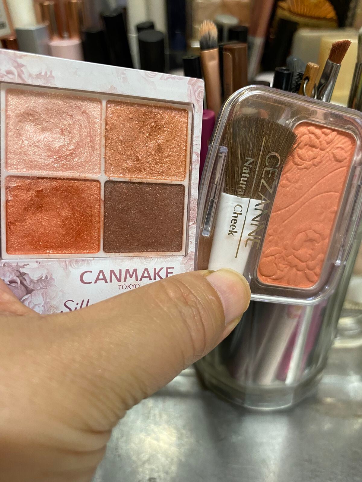 シルキースフレアイズ/キャンメイク/アイシャドウパレットを使ったクチコミ(1枚目)
