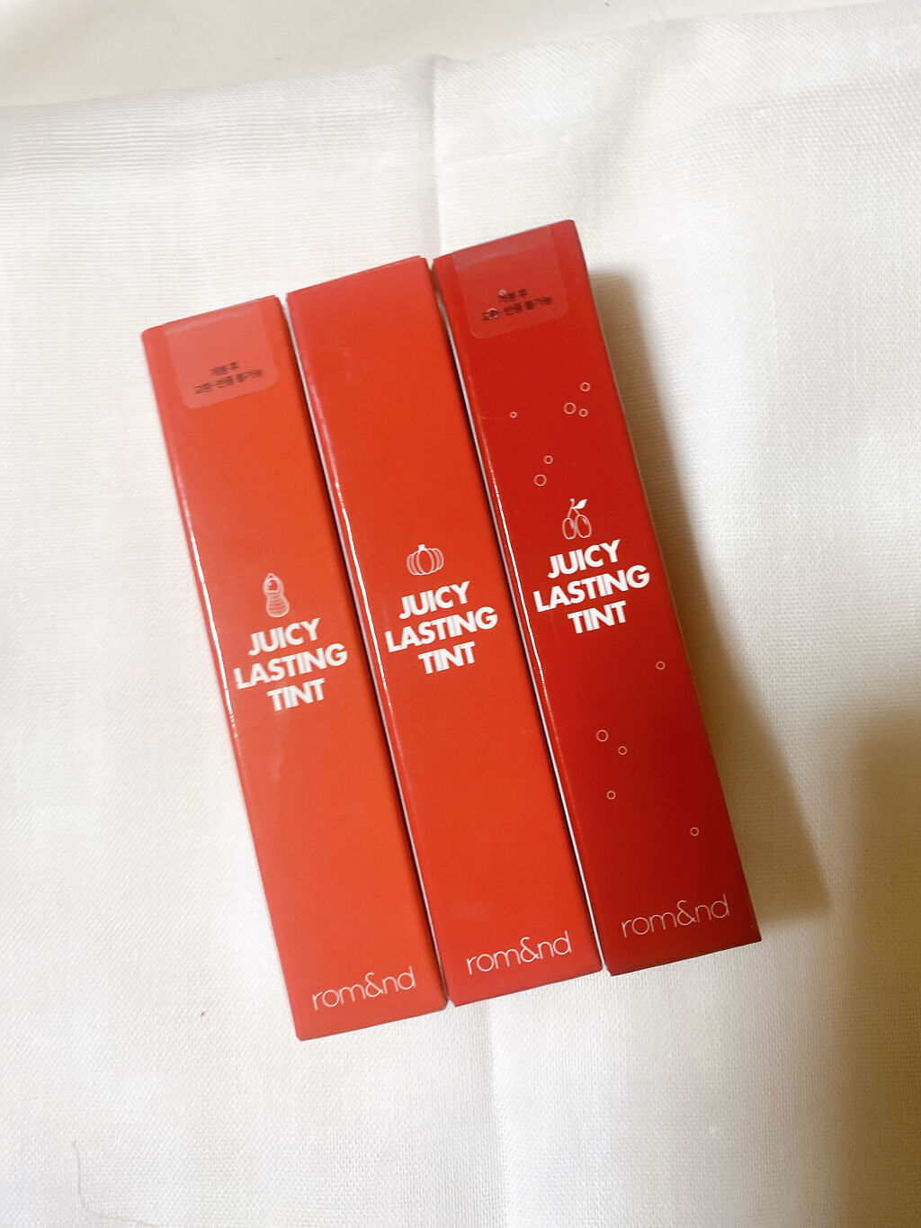 ジューシーラスティングティント/rom&nd/リップティントを使ったクチコミ（2枚目）