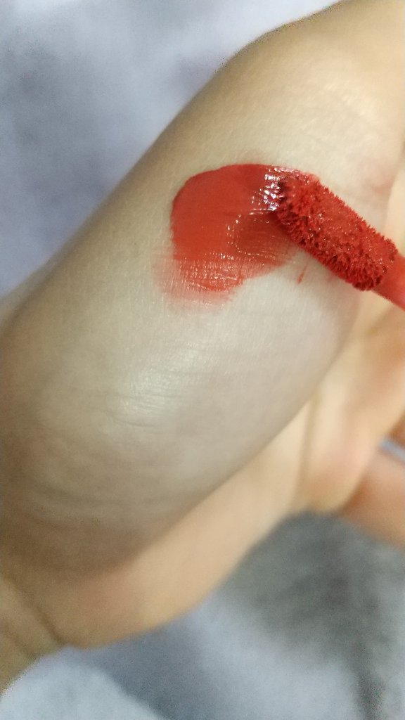 フィクシングティント ヴィンテージレッド（新パッケージ）/ETUDE/リップティントを使ったクチコミ（2枚目）