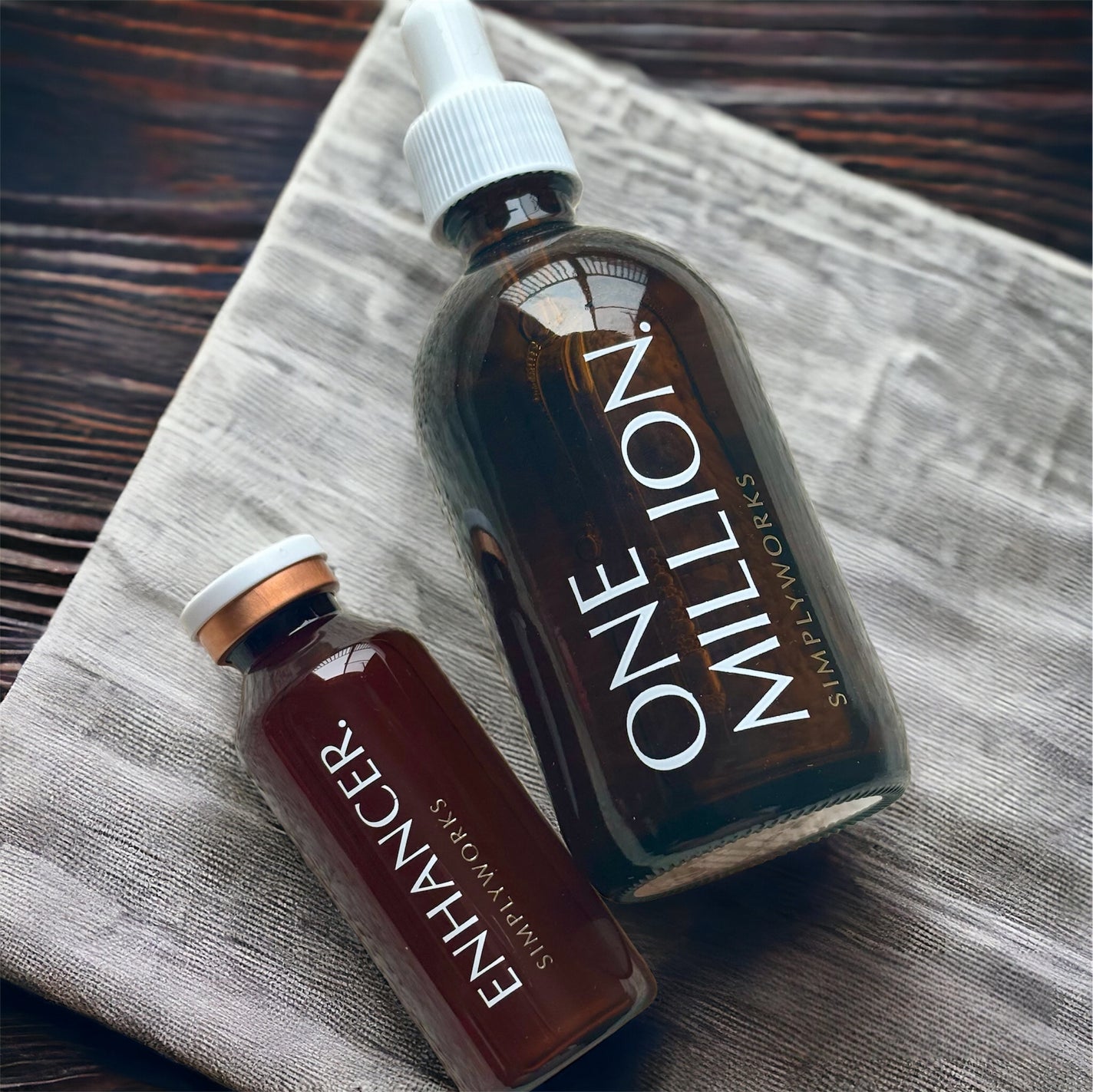 ワンミリオン トーンアップインハンサー simply works