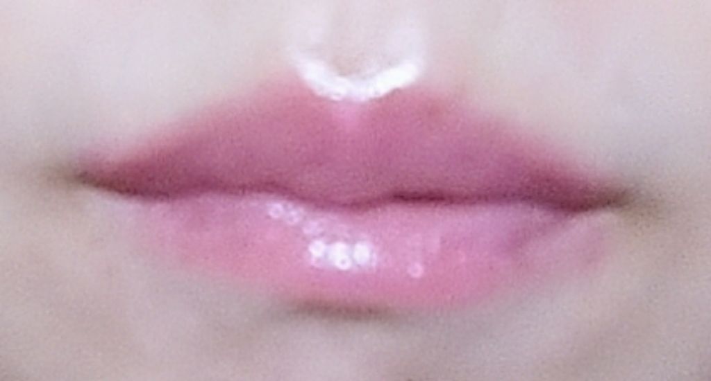 ラスティンググロスリップ/CEZANNE/口紅を使ったクチコミ（2枚目）