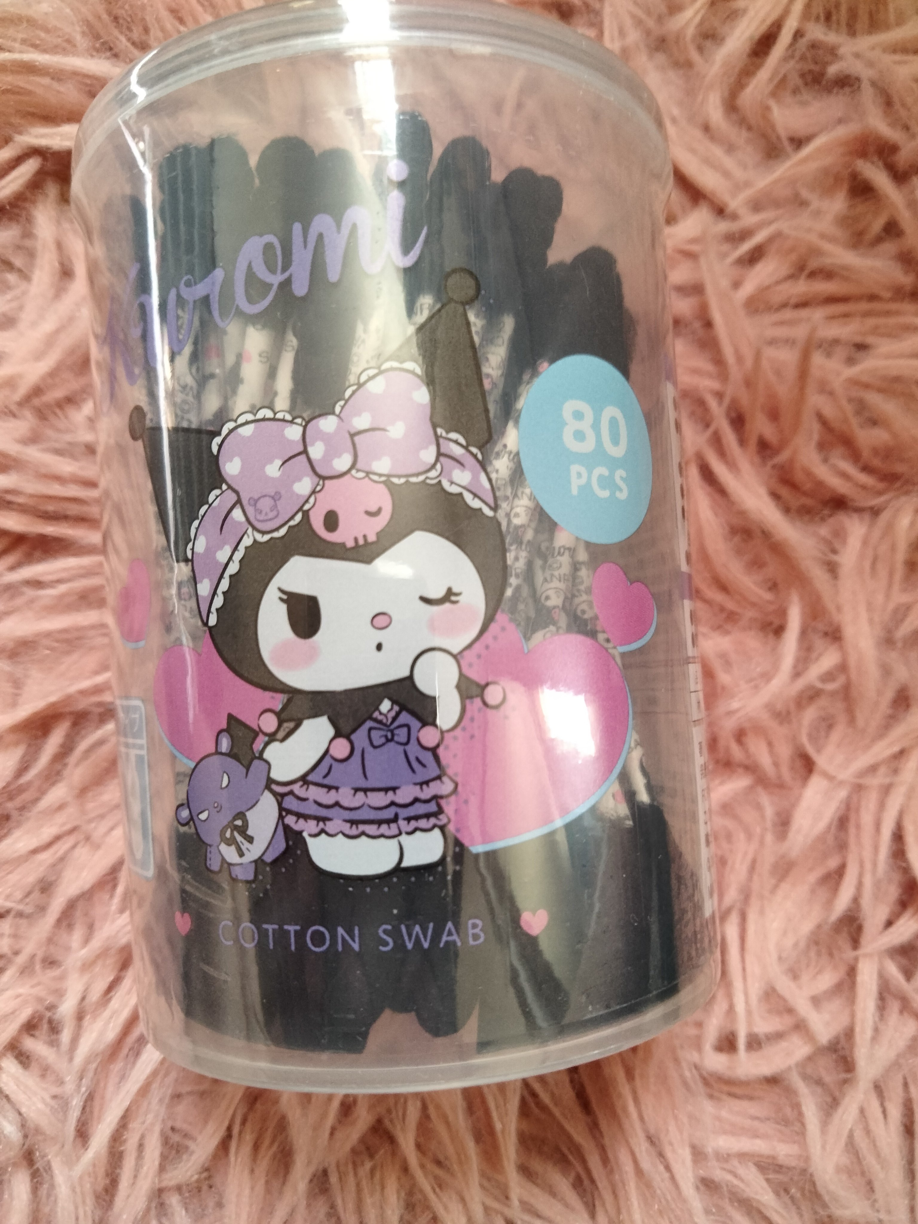 　　　　　新発売のサンリオグッズ、衝撃的な可愛さなのに110円…！？


DAISO
クロミ　綿棒 80本入り
¥110　　


ダイソーで可愛すぎるサンリオグッズが

新発売していました！

ケースが可愛いのはもちろんなのですが
綿棒にま