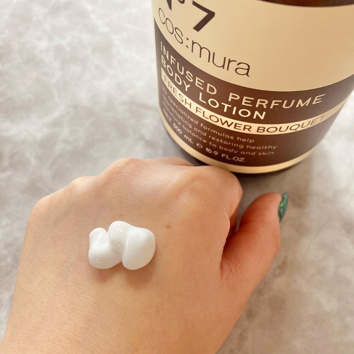 インフューズドパフュームボディローション/cos:mura/ボディローションを使ったクチコミ(2枚目)