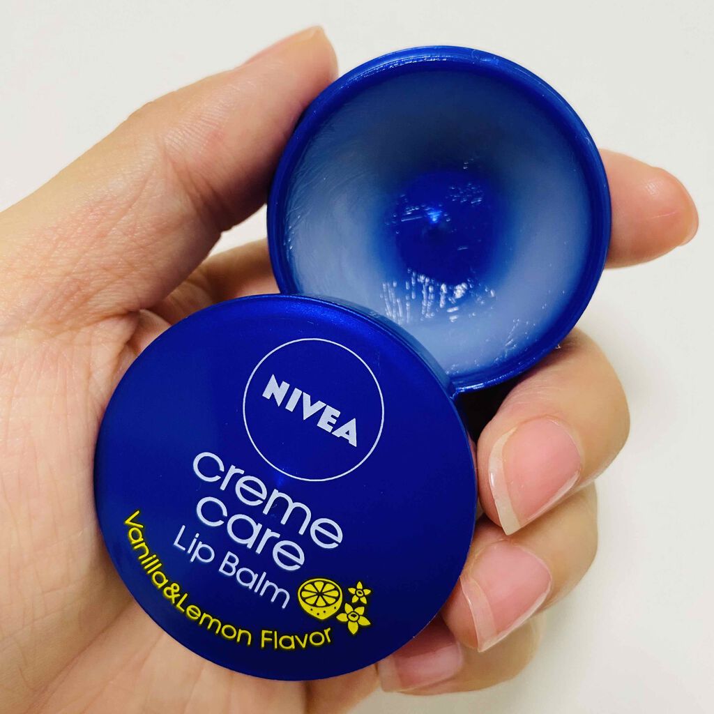ニベア クリームケア リップバーム バニラ&レモンの香り/ニベア/リップケアを使ったクチコミ（1枚目）