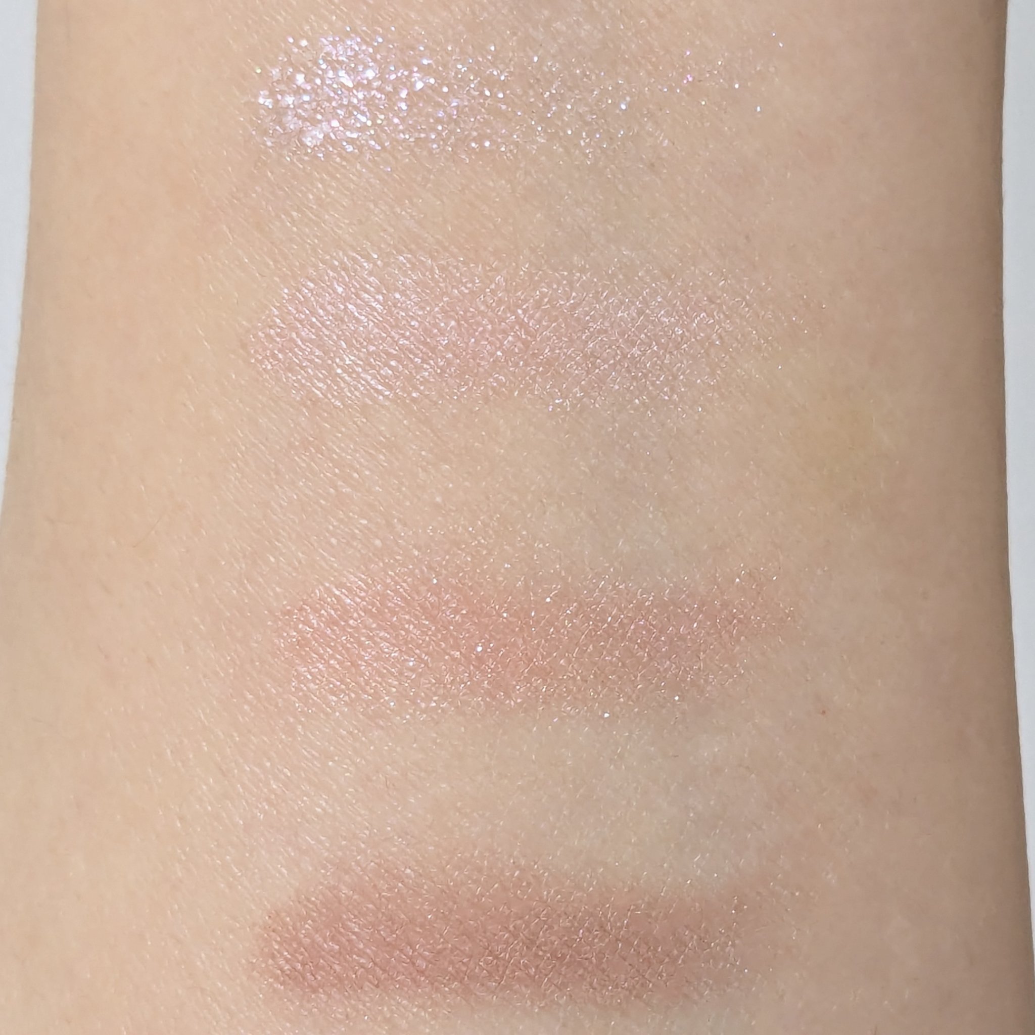 ペールトーンアイシャドウ/CEZANNE/アイシャドウを使ったクチコミ（3枚目）