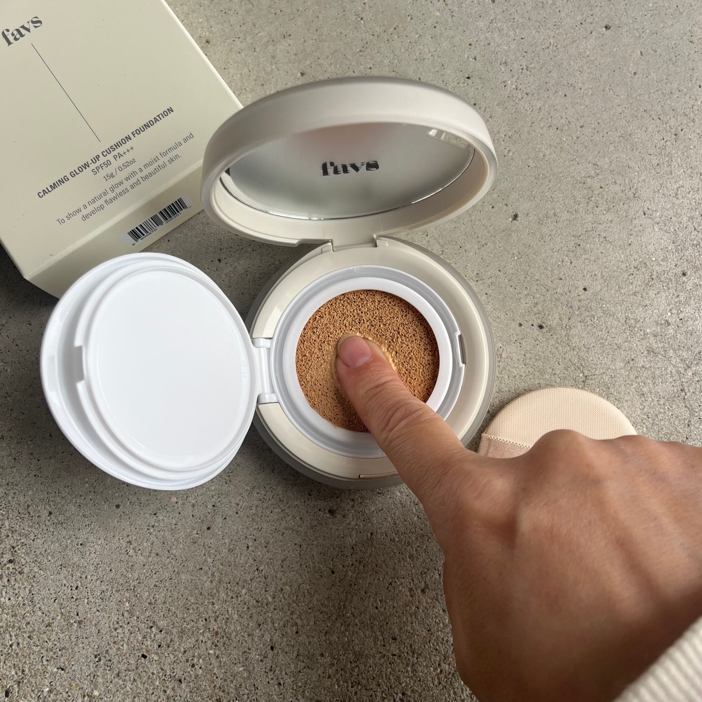 カーミンググロウアップクッションファンデーション/favs/リキッドファンデーションを使ったクチコミ(4枚目)