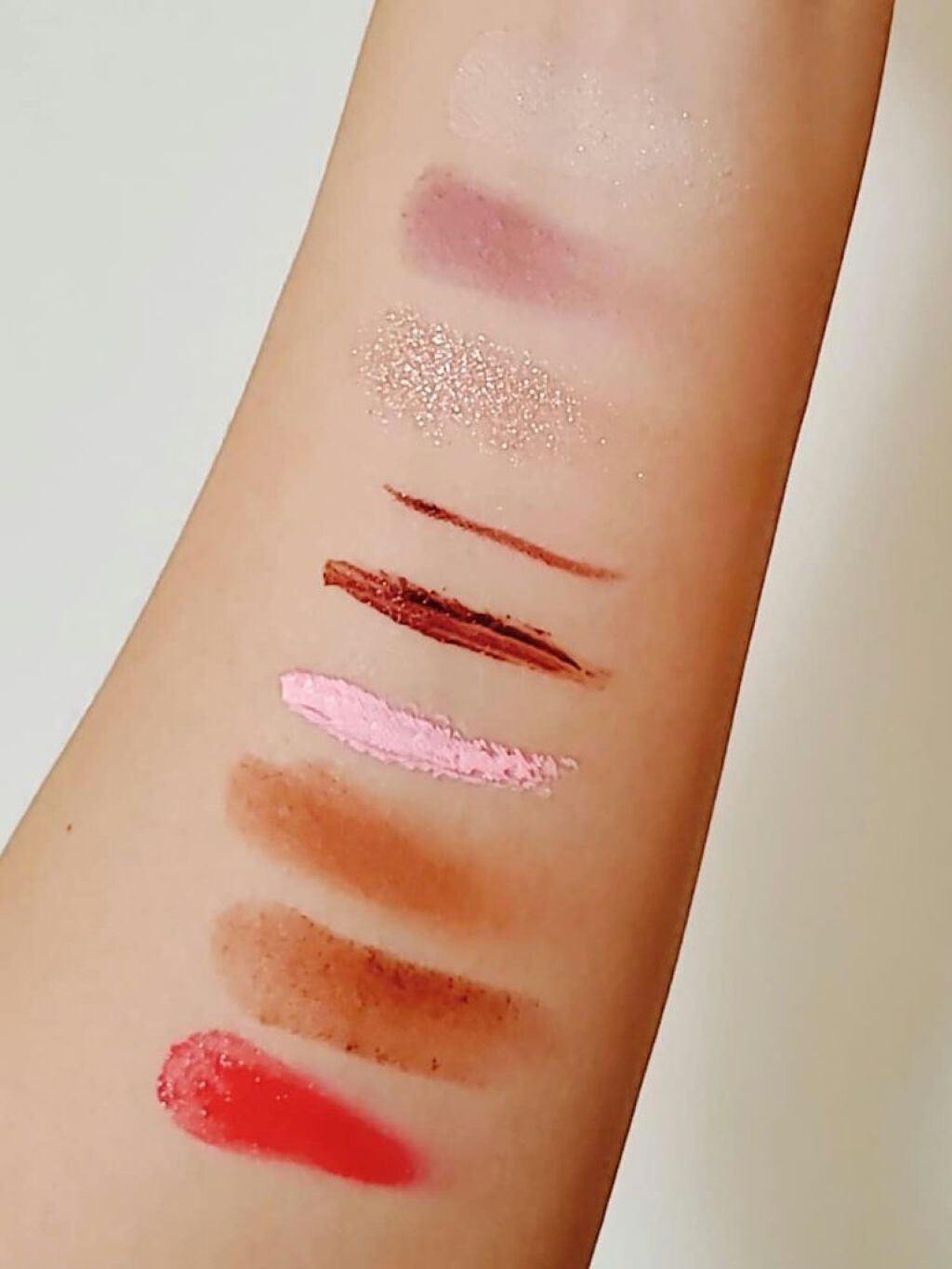 リップシャイン セイクレッド/rms beauty/口紅を使ったクチコミ（3枚目）