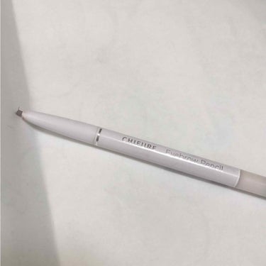 CHIFURE Eyebrow Pencil くり出し式
【22 ブラウン】
¥432

プチプラなのに発色が良く、描き心地もスルスルと柔らかいテクスチャーなのでとても良きです◎
スクリューブラシも付い