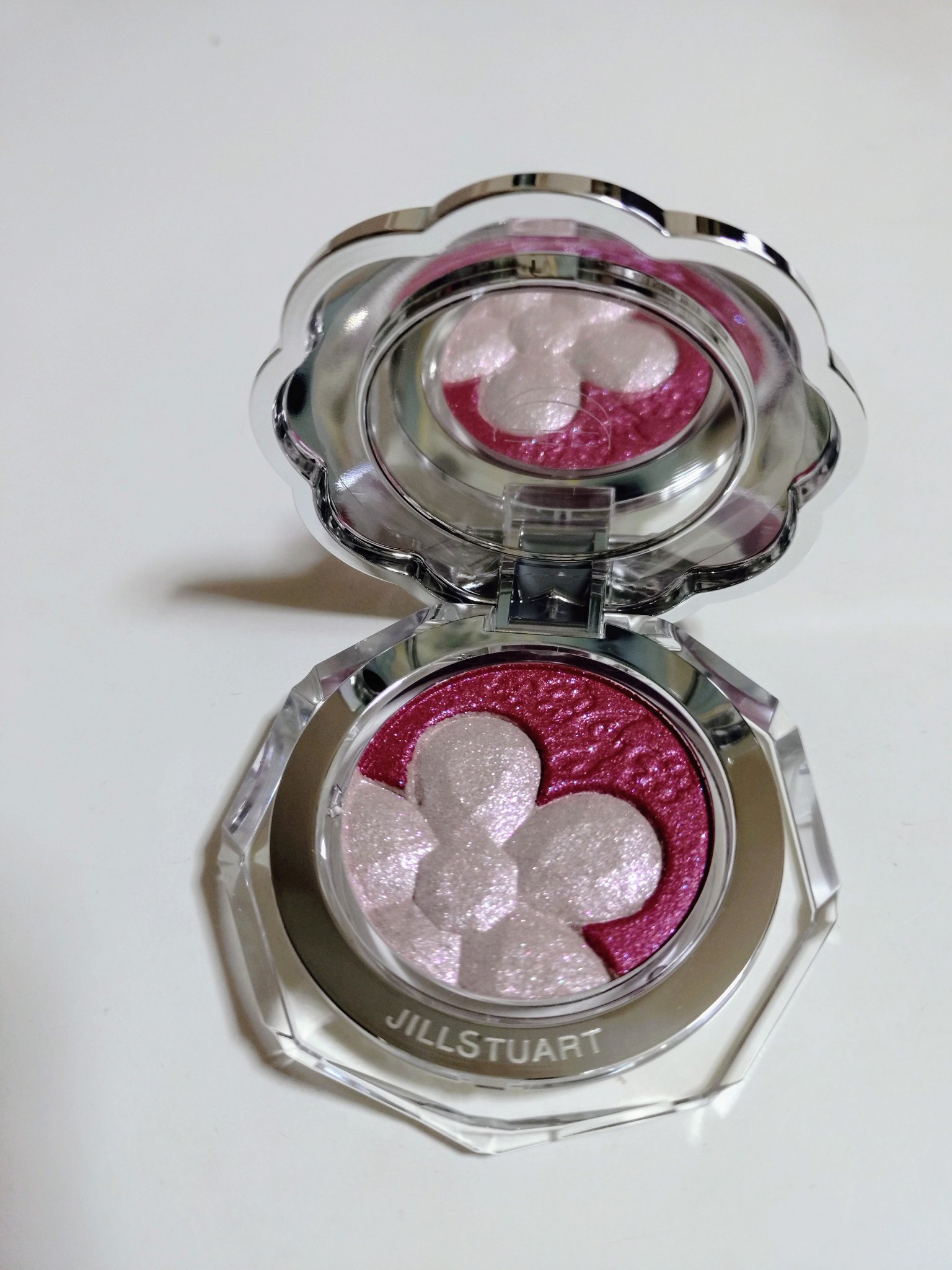 ジルスチュアート クリスタルブルーム ペタルクチュールアイズ デュオ/JILL STUART/アイシャドウパレットを使ったクチコミ（1枚目）