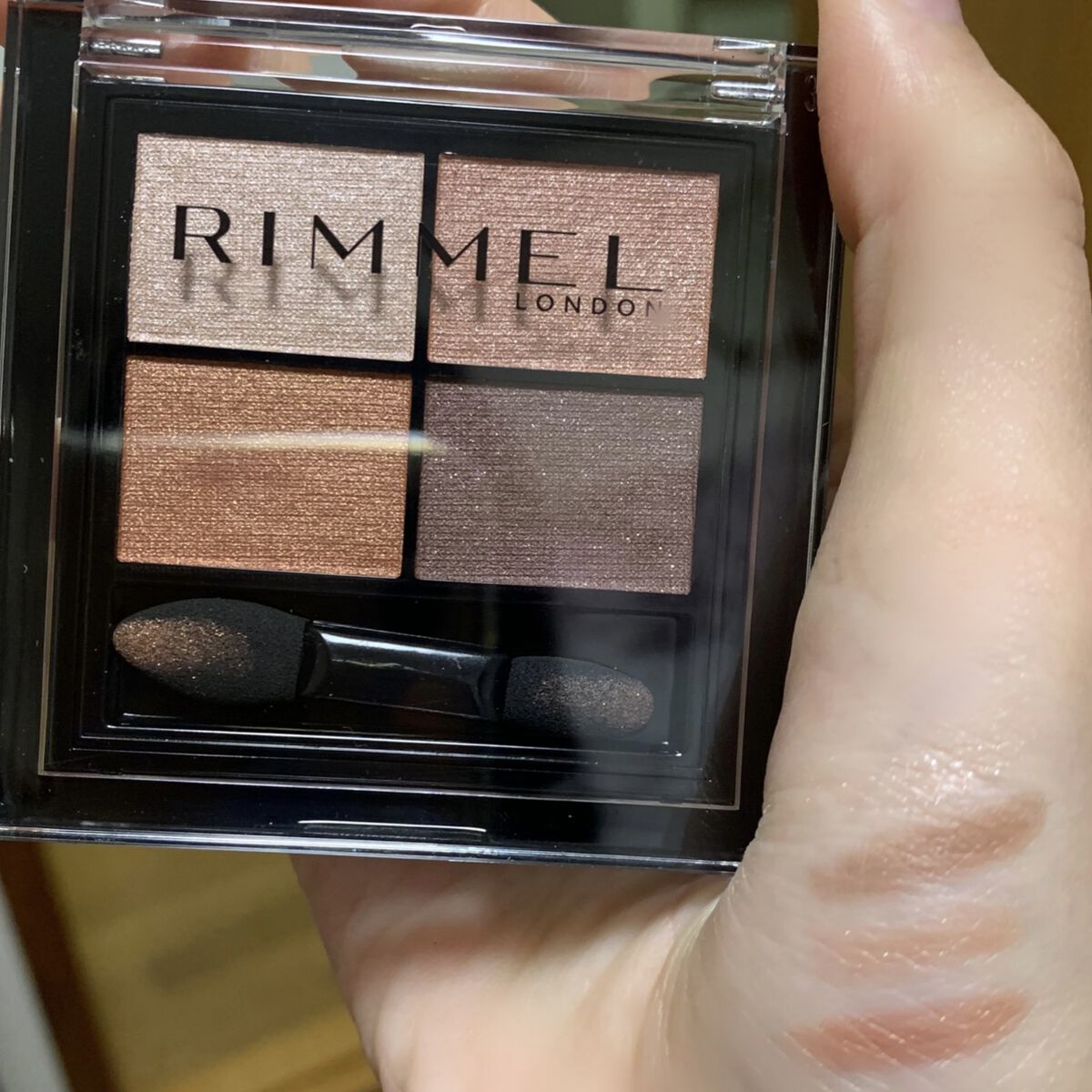 ワンダー エバー アイシャドウ/リンメル ロンドン/アイシャドウパレットを使ったクチコミ（3枚目）