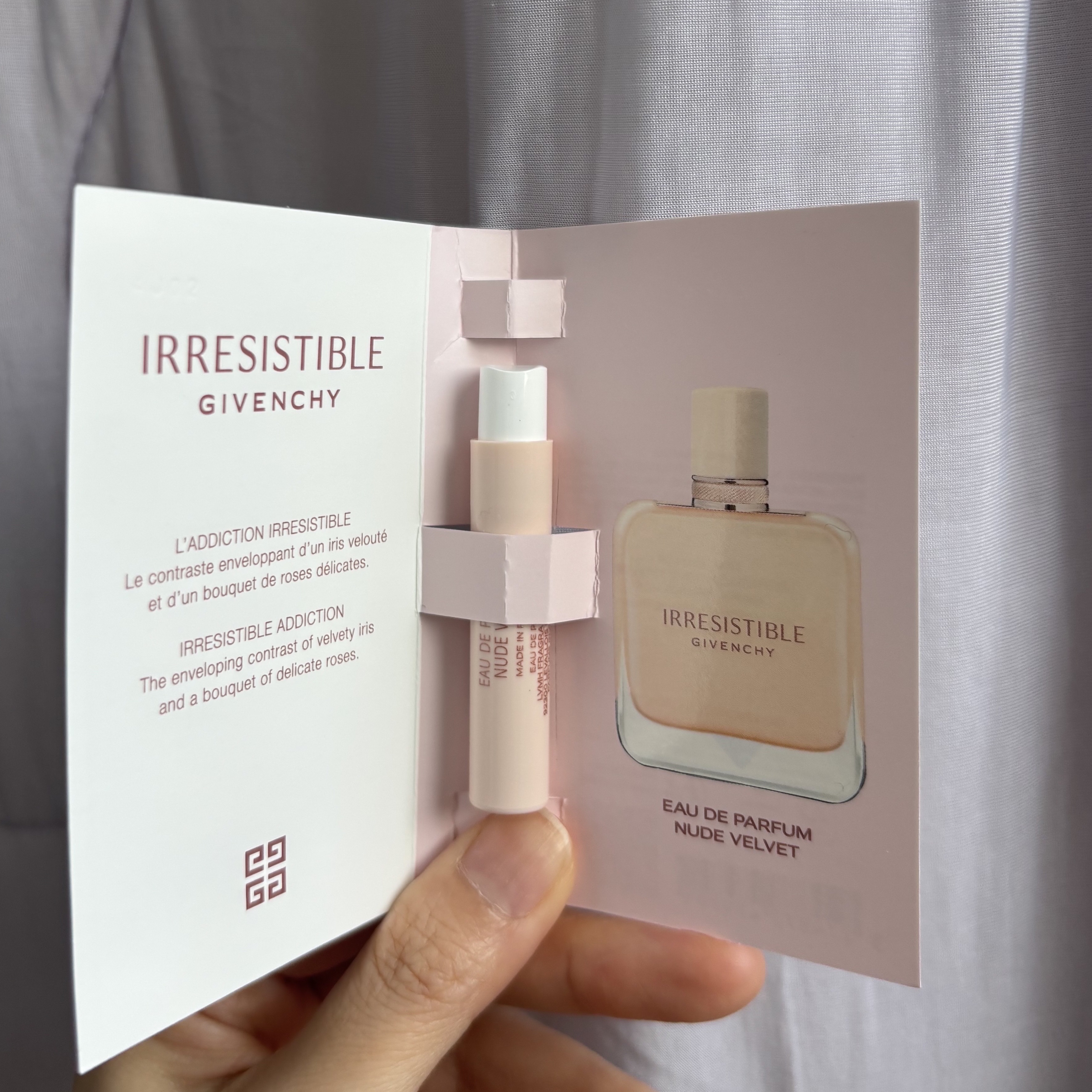 イレジスティブル オーデパルファム ヌード ベルベット/GIVENCHY/香水を使ったクチコミ（1枚目）