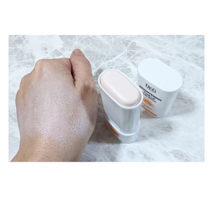 ブライトニングアップサンスティック SPF50+ PA++++/Dr.G/日焼け止めスティックを使ったクチコミ(3枚目)