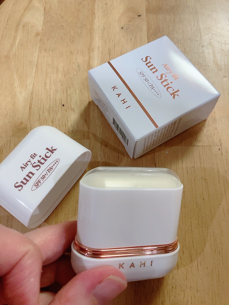 エアリーフィットサンスティック/KAHI/日焼け止めスティックを使ったクチコミ（2枚目）
