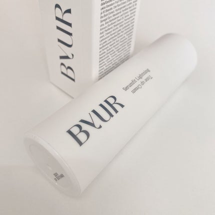 ByUR セラムフィット ライトニングトーンアップクリームのクチコミ「🖤▫️LOFT・PLAZAで買える▫️🖤
1月に発売したばかりのByUR(バイユア)から
化.....」(1枚目)