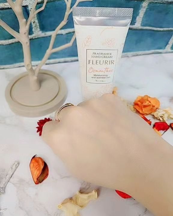 フルリール ハンドクリーム オスマンサス /MOC/ハンドクリームを使ったクチコミ(4枚目)