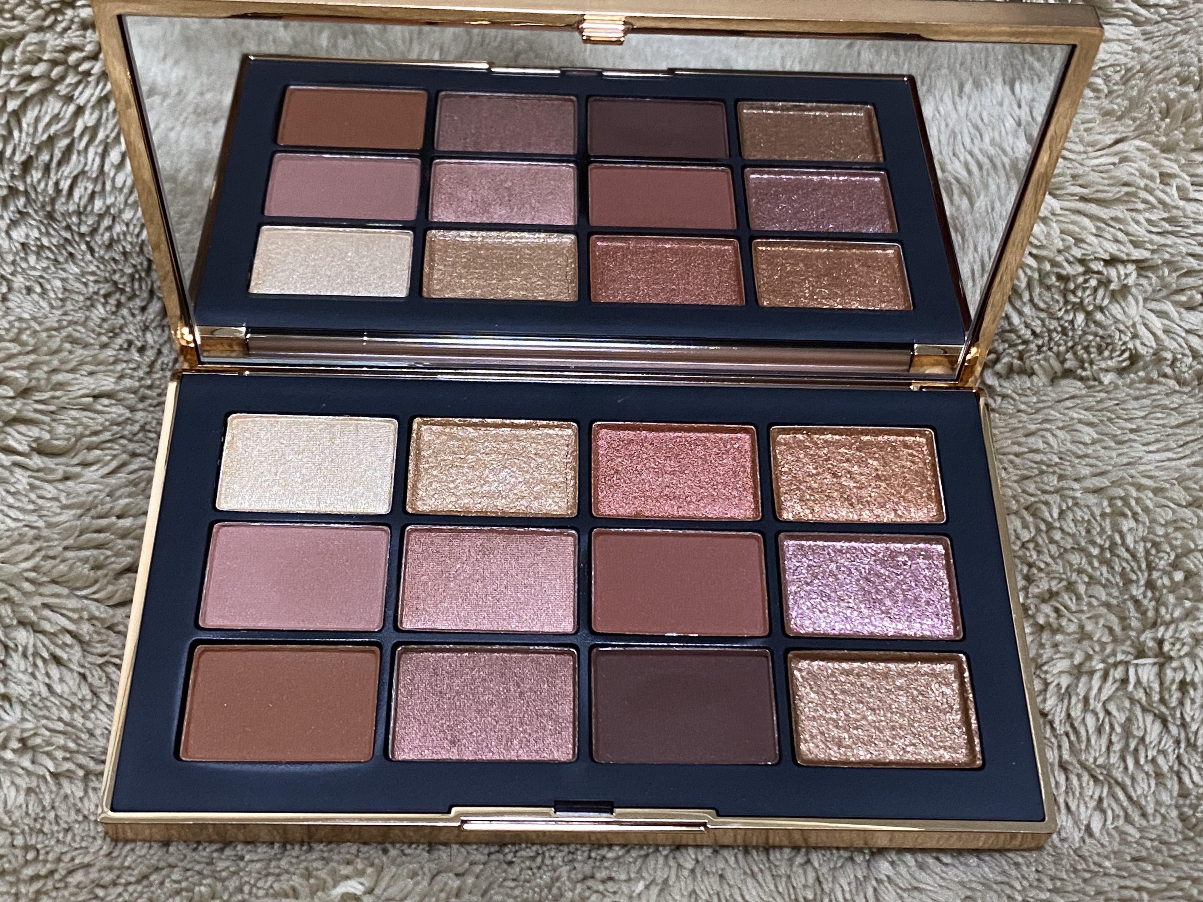 アフターグロー イリジスタブル アイシャドーパレット/NARS/アイシャドウパレットを使ったクチコミ（1枚目）