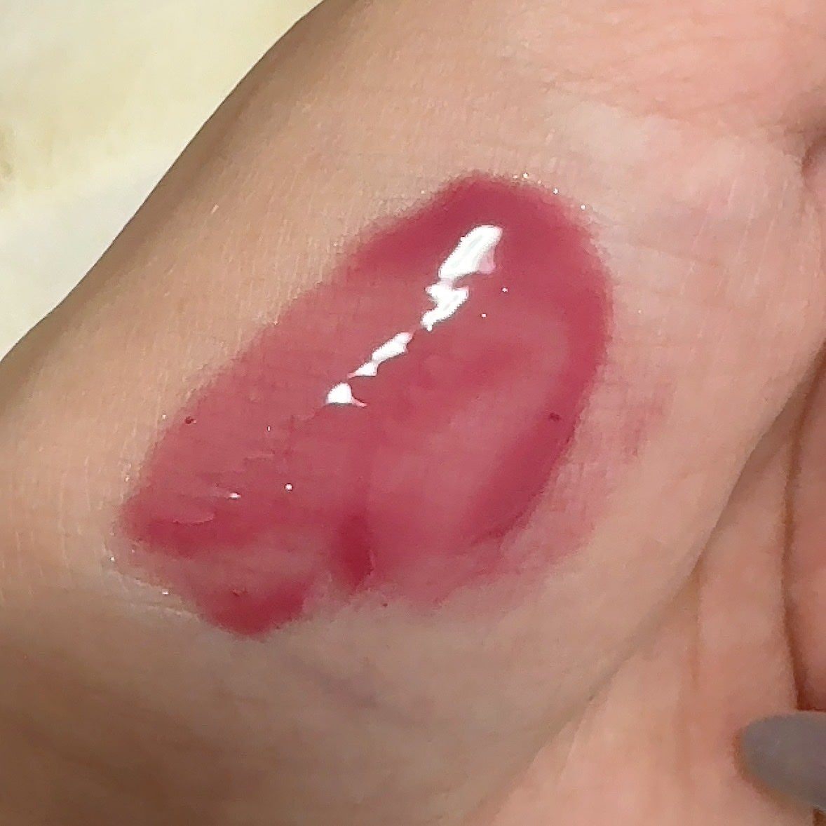 グラスティングカラーグロス/rom&nd/リップグロスを使ったクチコミ(2枚目)