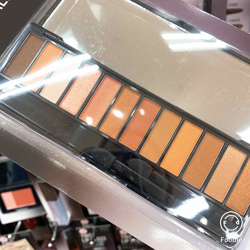 UR GLAM LUXE　4 COLORS EYESHADOW PALLET/U R GLAM/アイシャドウパレットを使ったクチコミ（3枚目）