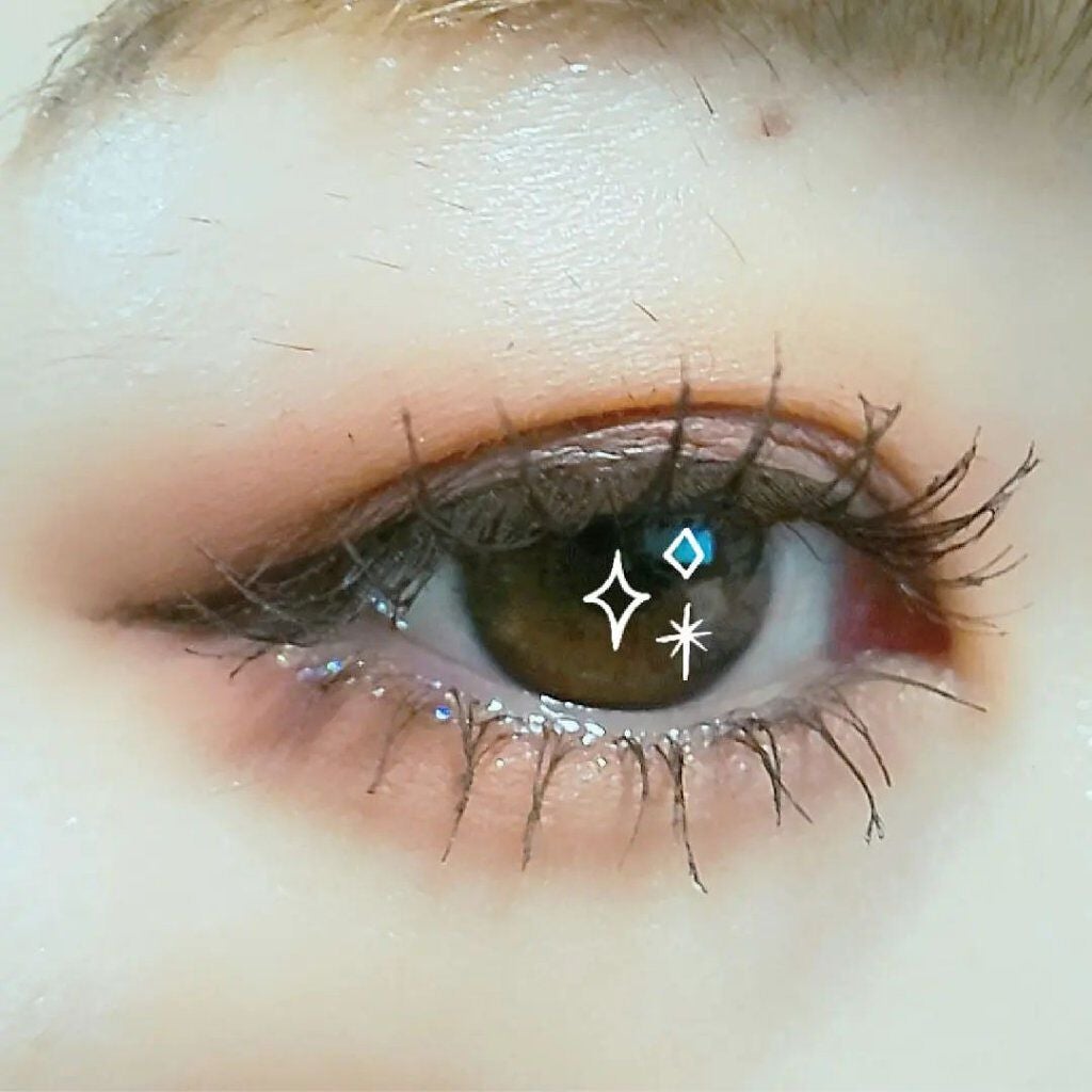 きつね on LIPS 「今日のメイク🐥昨日のグリッターを使ってみたよー🙆✨新しく買った..」(3枚目)