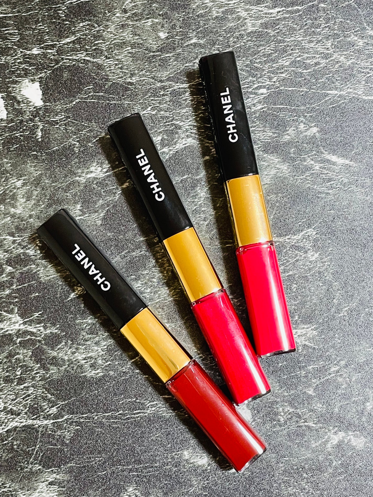 ル ルージュ デュオ ウルトラ トゥニュ/CHANEL/口紅を使ったクチコミ(2枚目)