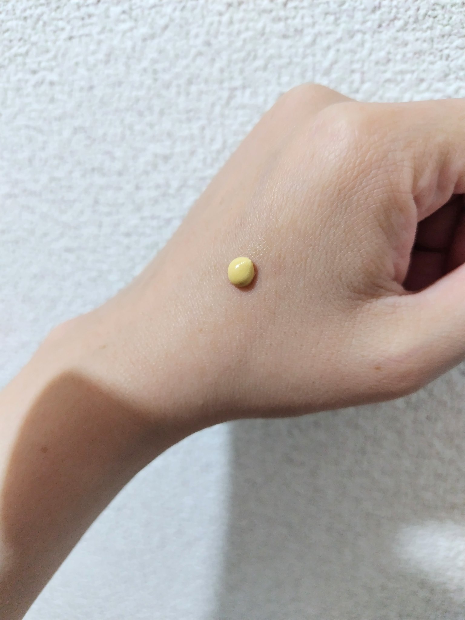 マーメイドスキンジェルUV C02 サニーイエロー/キャンメイク/日焼け止めジェルを使ったクチコミ（2枚目）