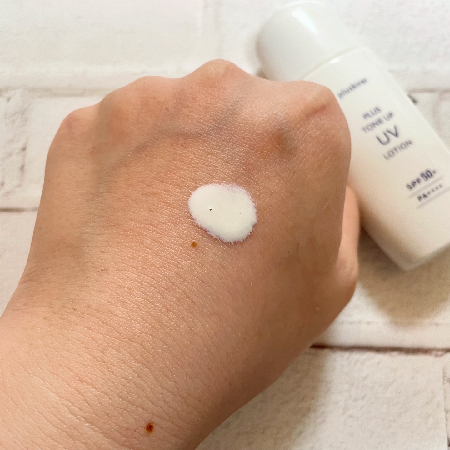 プラストーンアップUVローション/プラスキレイ/日焼け止めローションを使ったクチコミ（3枚目）