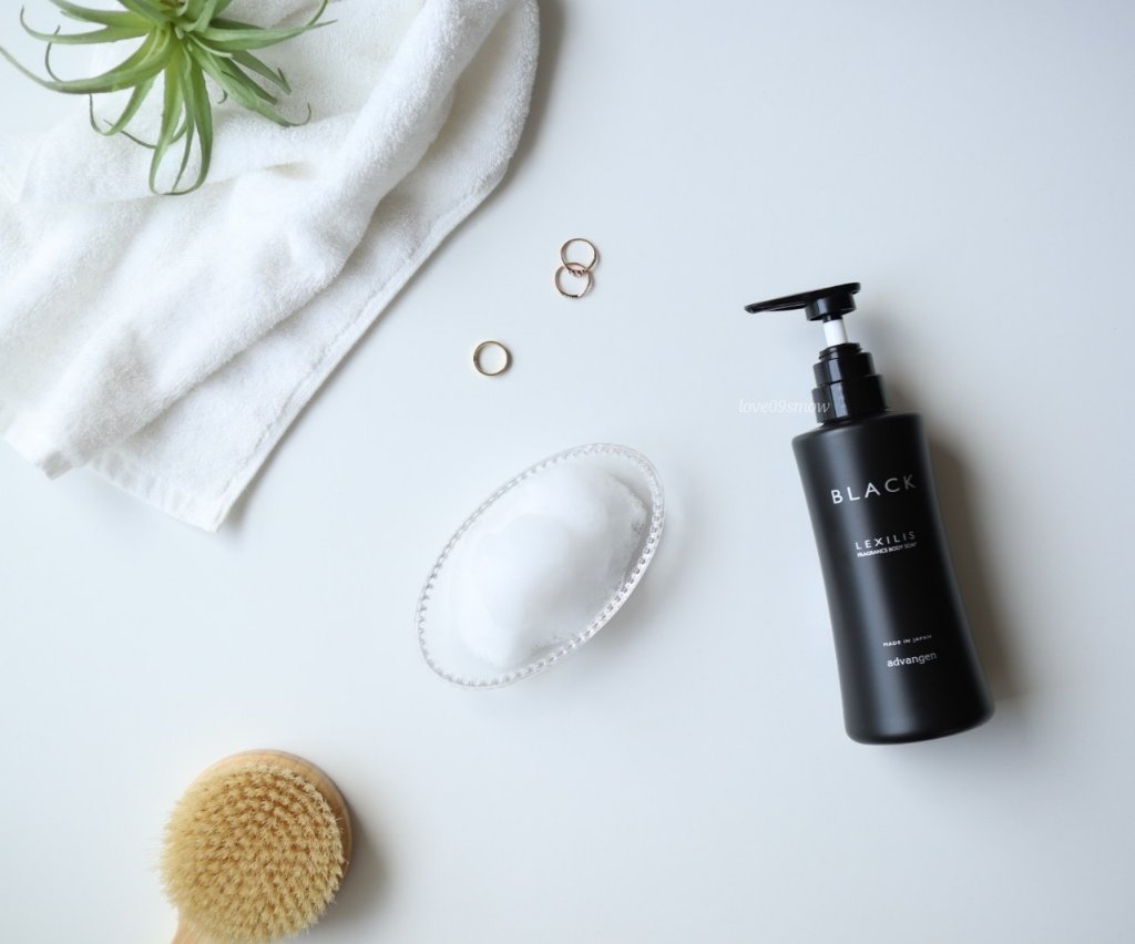 ブラック フレグランスボディソープ/LEXILIS/ボディソープを使ったクチコミ（3枚目）