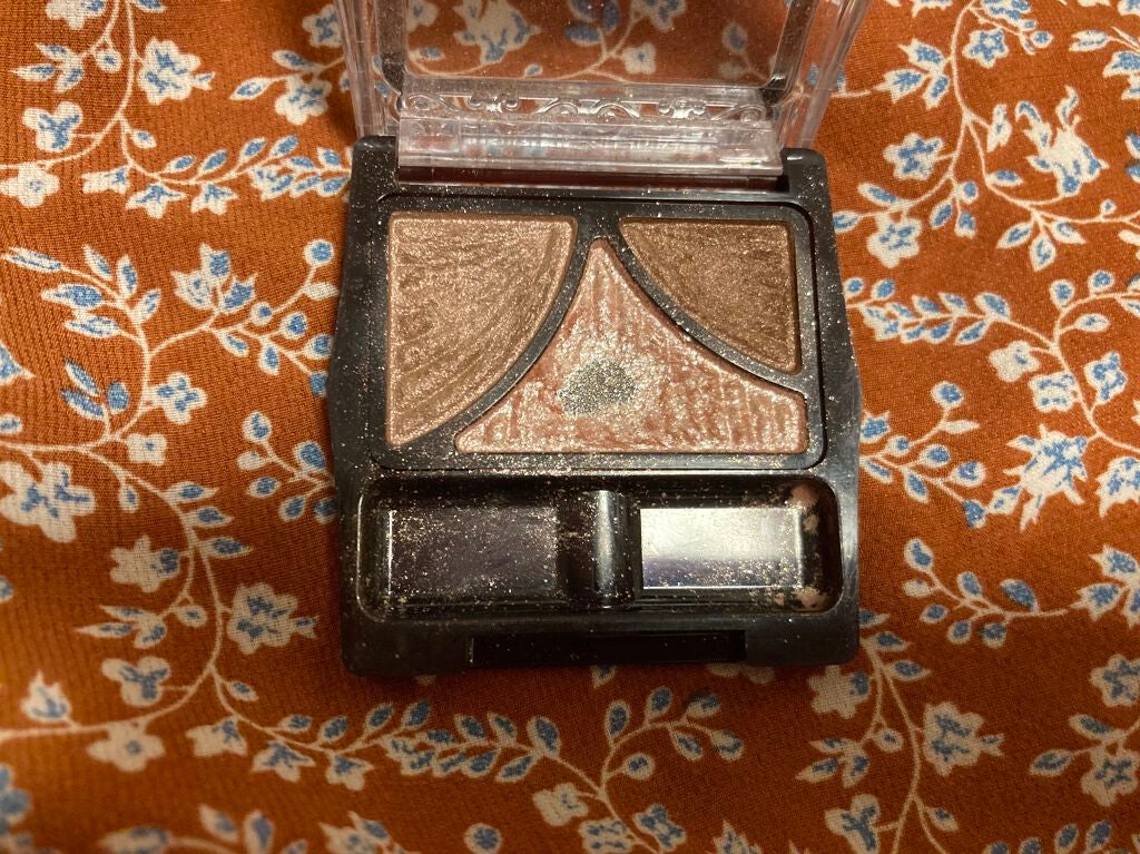 ジューシーピュアアイズ/キャンメイク/アイシャドウパレットを使ったクチコミ(2枚目)