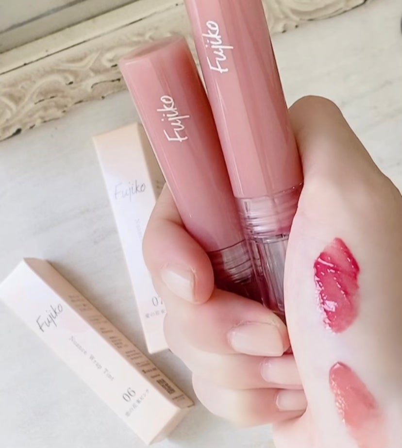 いまここ on LIPS 「みな実との3色カラー比較は2枚目です♡みな実の粘膜ピンクが買え..」(5枚目)