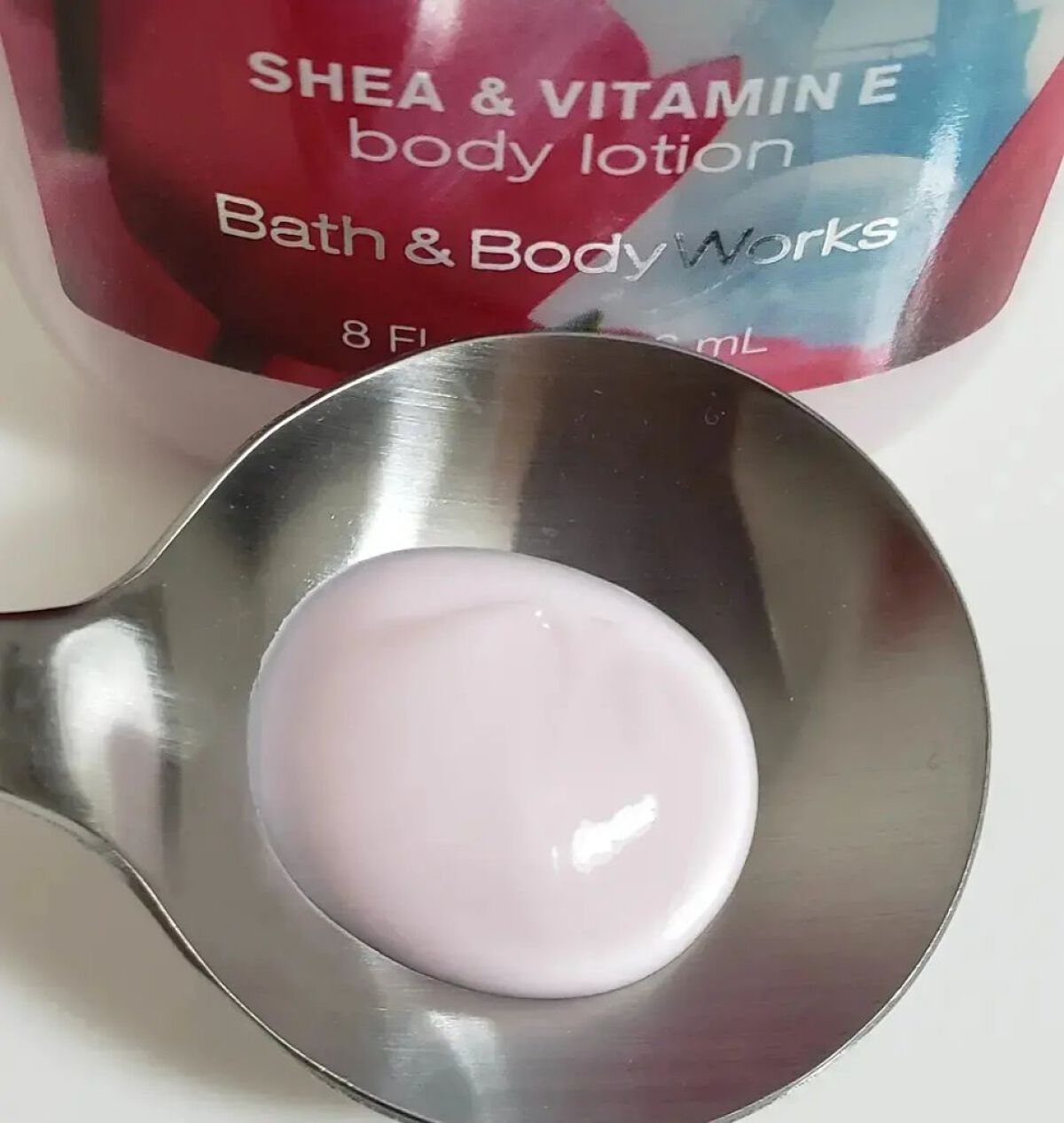 Body Lotion/BATH&BODY WORKS/ハンドクリームを使ったクチコミ(5枚目)