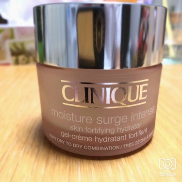 CLINIQUE サージ　インテンス
パックの後にたっぷり塗るのがおすすめです。
なめらかもっちり肌になれます😚

 #フラロッソ賞  #プリュスオー&クレージュ賞  #パラソーラ賞  #LIPS賞 
