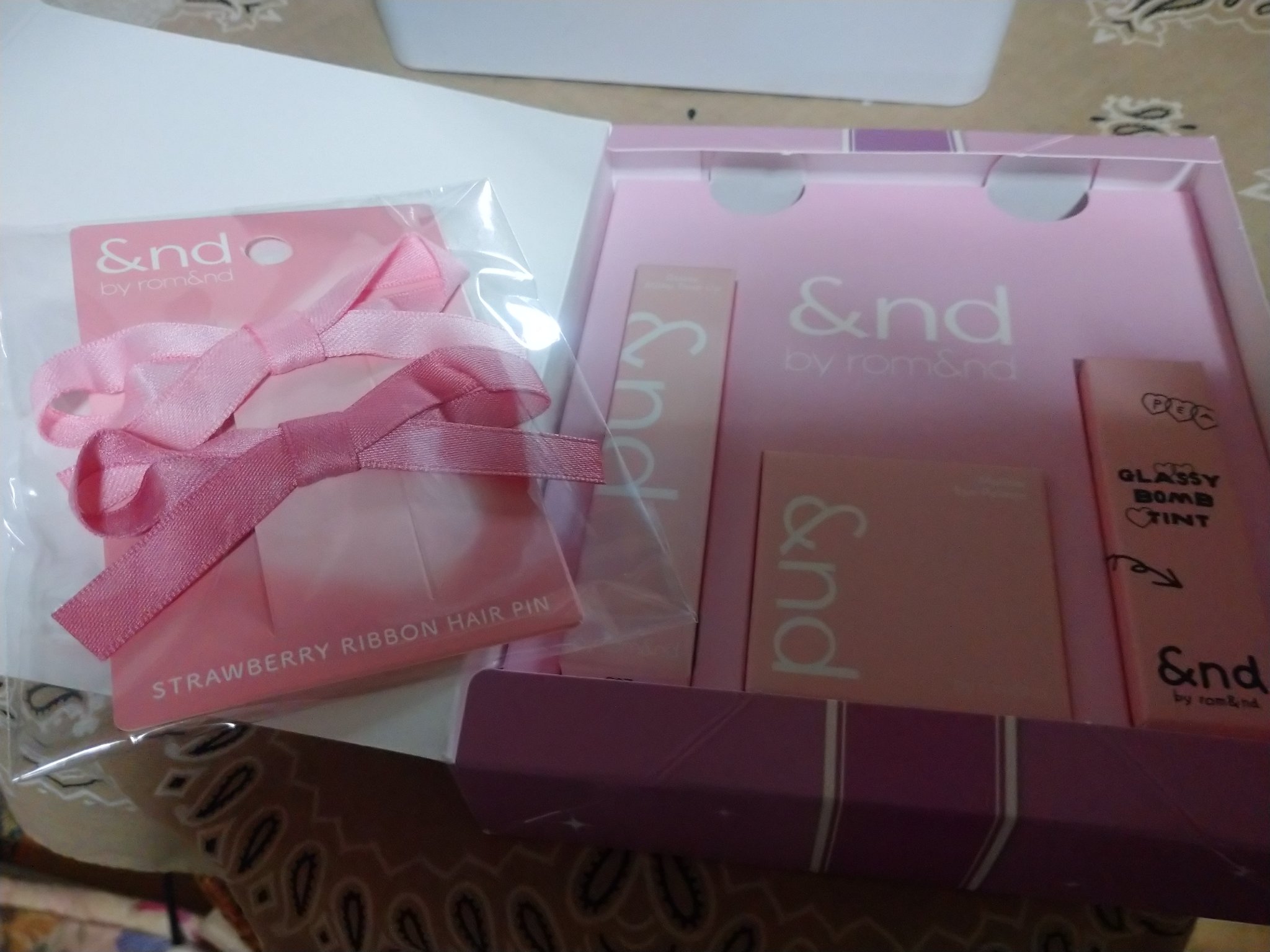 アンドバイロムアンド　メロウアイパレット PK01 ローズフォグ/&nd by rom&nd/アイシャドウパレットを使ったクチコミ（2枚目）