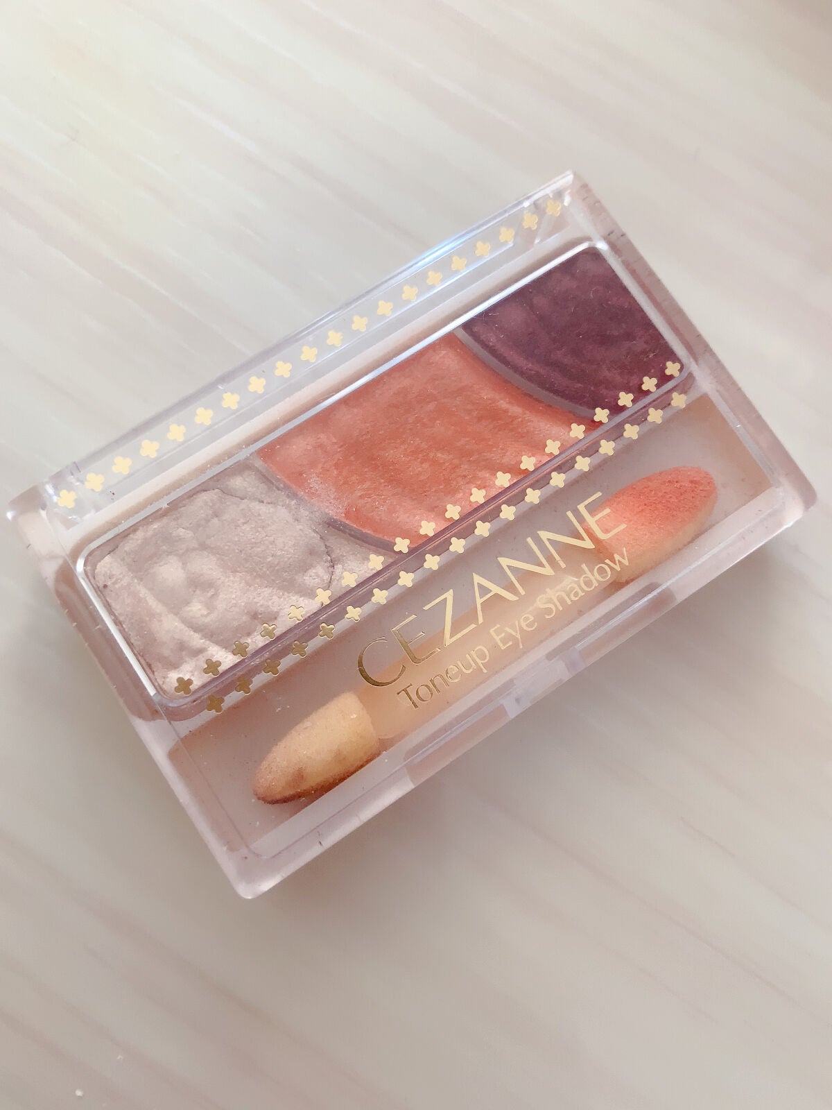 トーンアップアイシャドウ/CEZANNE/アイシャドウパレットを使ったクチコミ(2枚目)