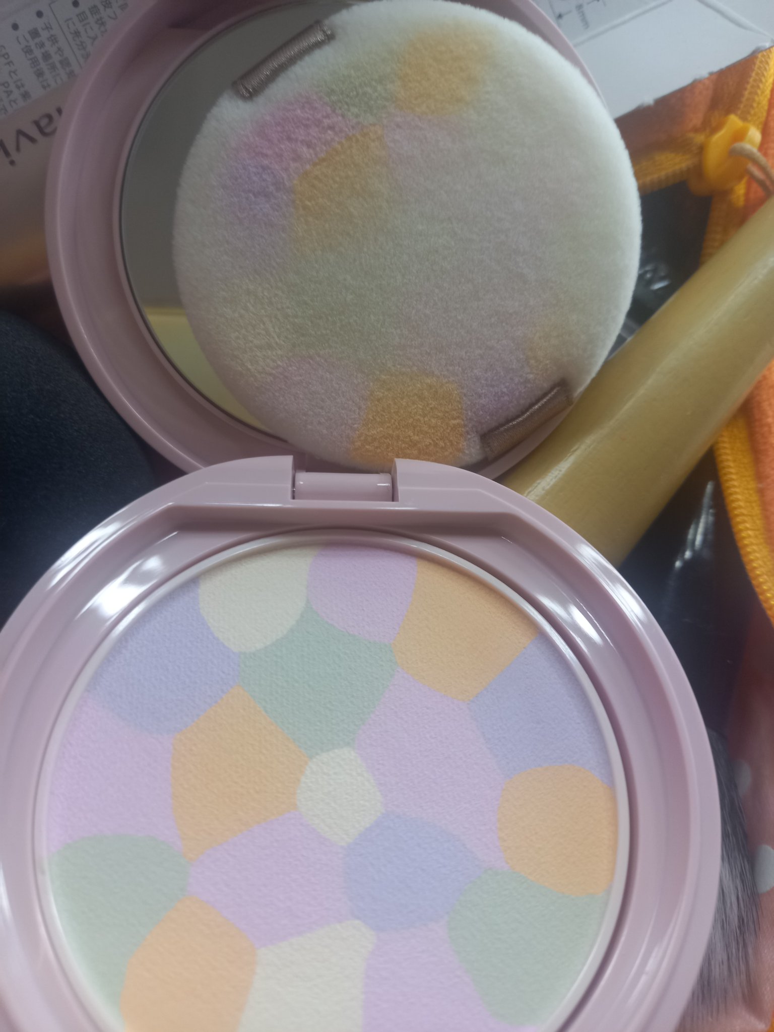 マシュマロフィニッシュパウダー　～Abloom～/キャンメイク/プレストパウダーを使ったクチコミ（3枚目）