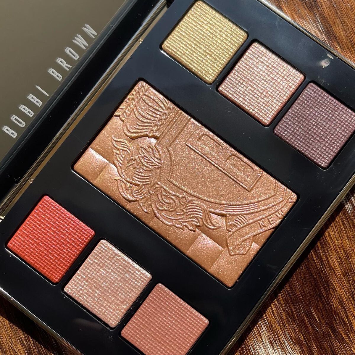 リュクス アイ & チーク パレット/BOBBI BROWN/アイシャドウパレットを使ったクチコミ(2枚目)