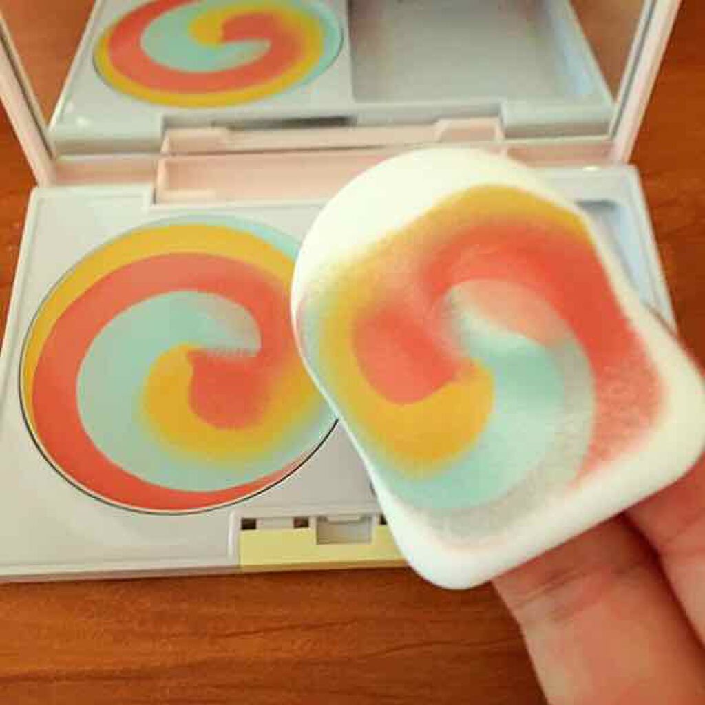 カラーブレンドグローファンデーション/ディエム クルール/クリーム・エマルジョンファンデーションを使ったクチコミ(2枚目)