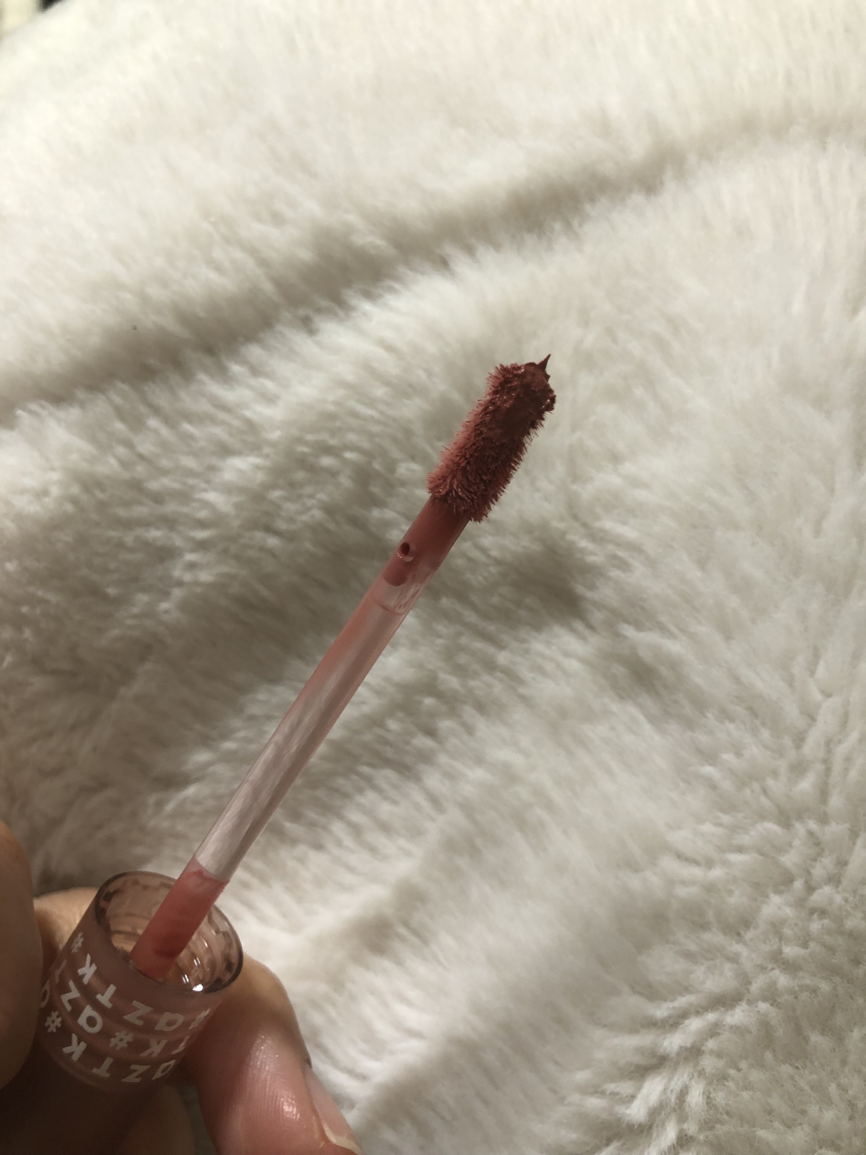 エアリーマットリップ 01 シナモンウーロン/aZTK/口紅を使ったクチコミ（2枚目）