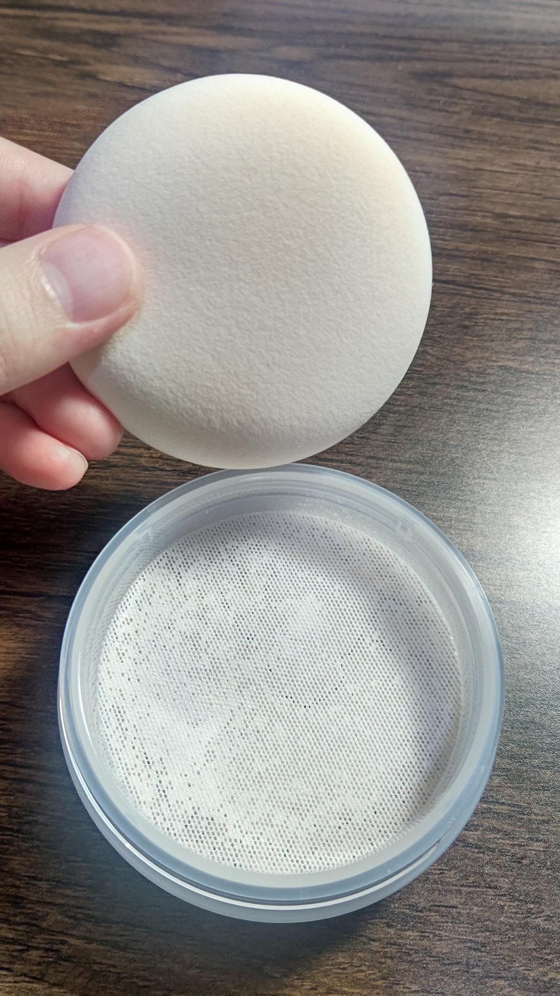 アドバンスドエシリアルスムースオペレーター ルースパウダー 02 グローマット/THREE/ルースパウダーを使ったクチコミ（3枚目）